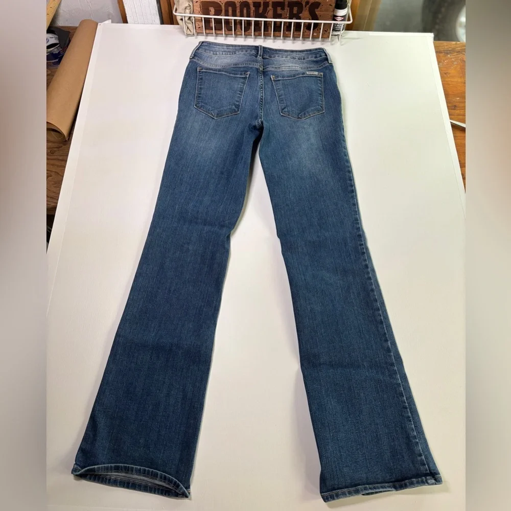 Eddie Bauer Women’s Bootcut Jeans Size 2 Slightly Curvy Fit Medium Wash Stretch - Picture 3 of 12
